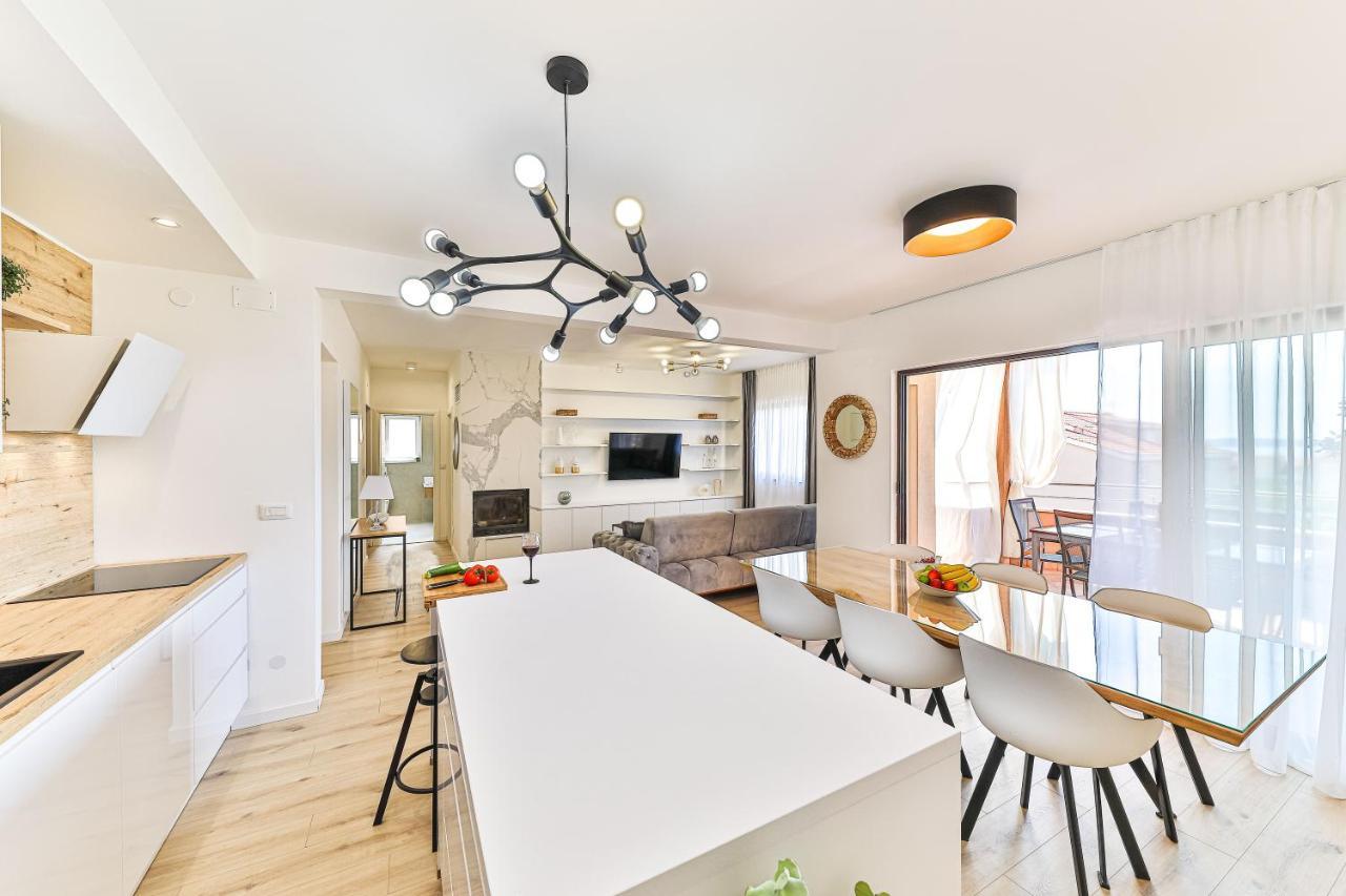 Apartmani Ana Kaštela Extérieur photo