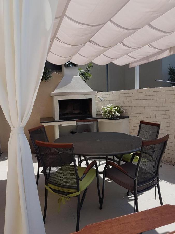 Apartmani Ana Kaštela Extérieur photo